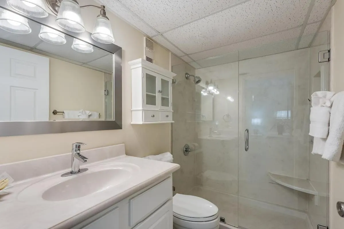 Moondrifter 305 - 2 Bedroom - Oceanfront Condo Sleeps 6 Panama City Beach 0*,